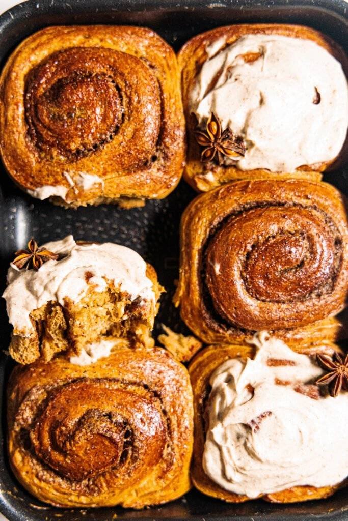 pumpkin cinnamon rolls