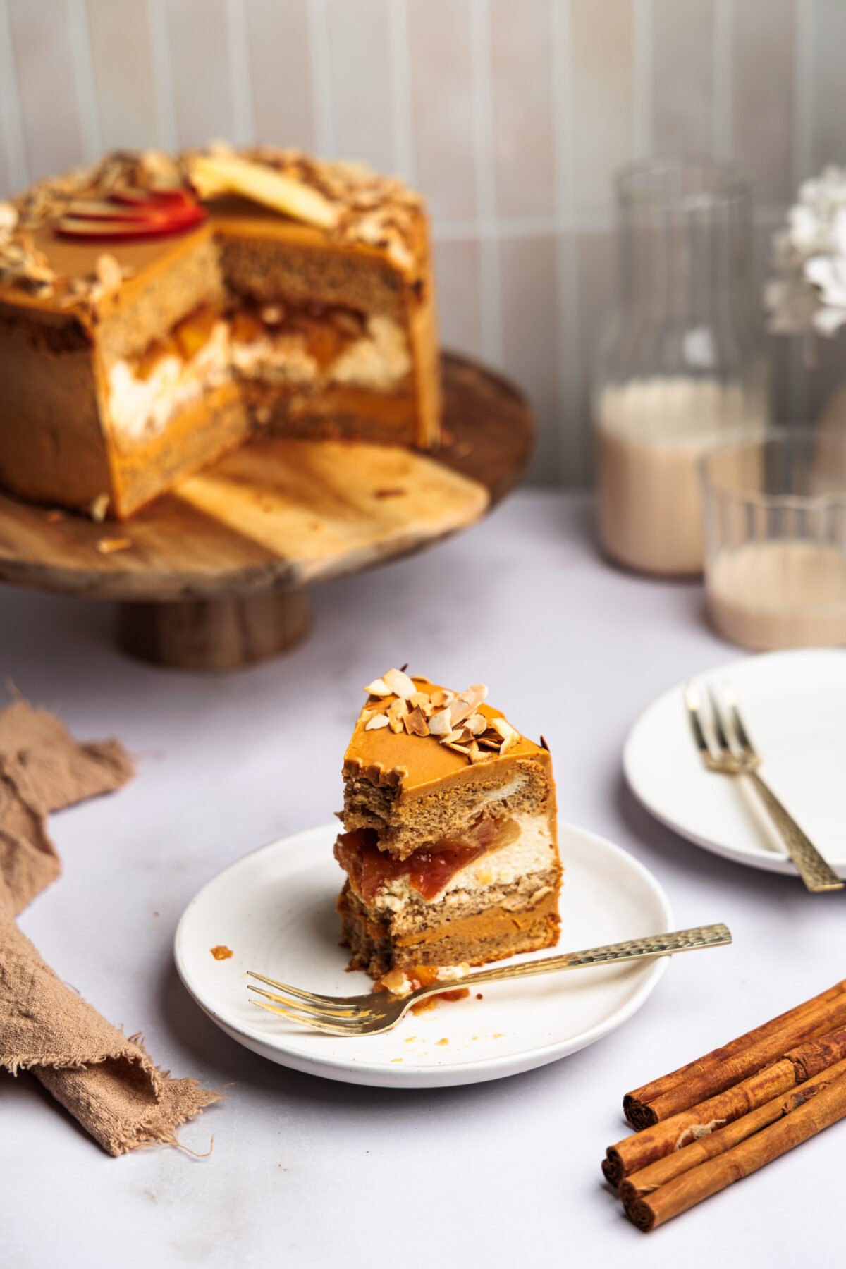 caramel apple cake