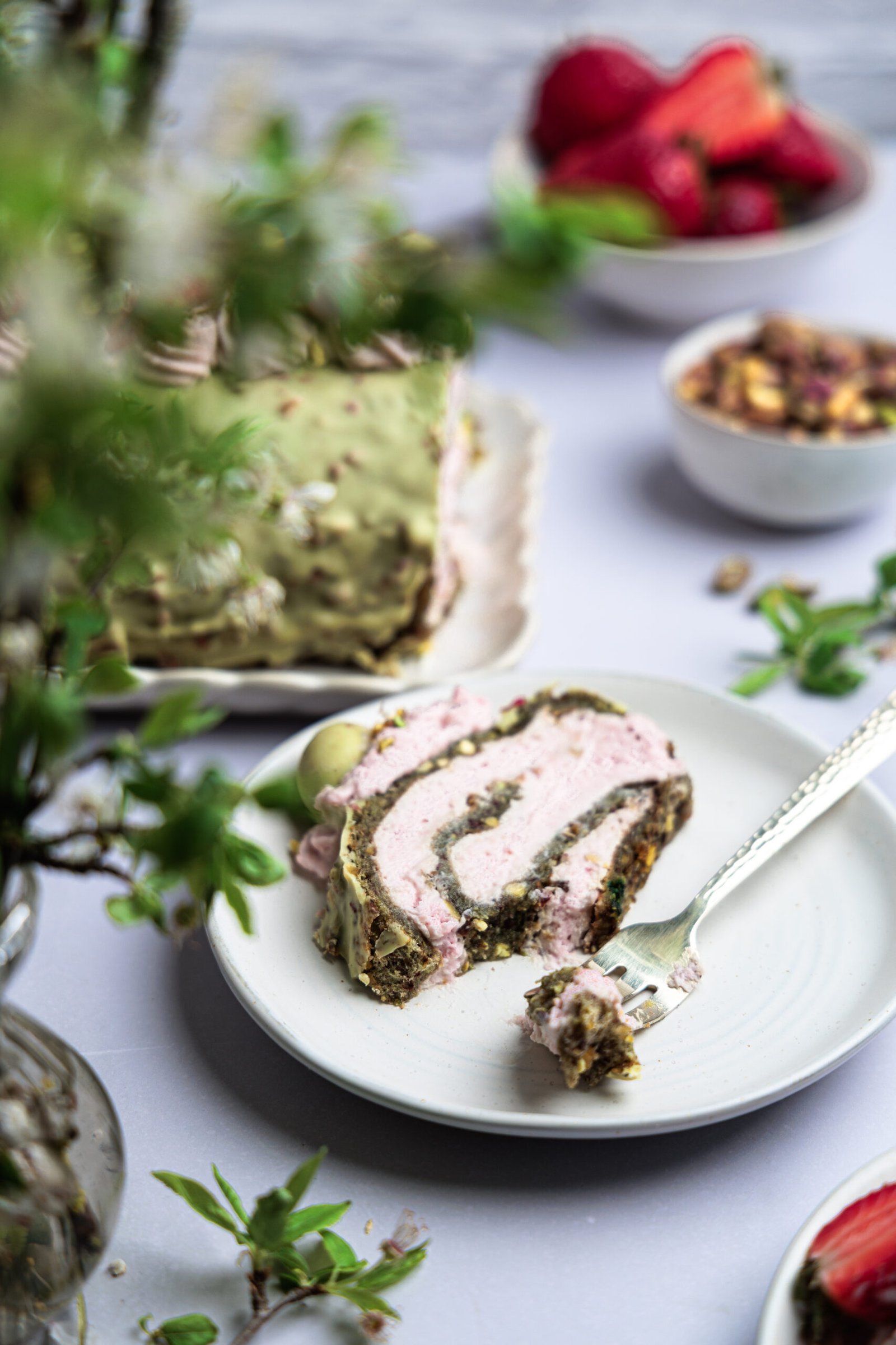 glutenfree pistachio roll cake